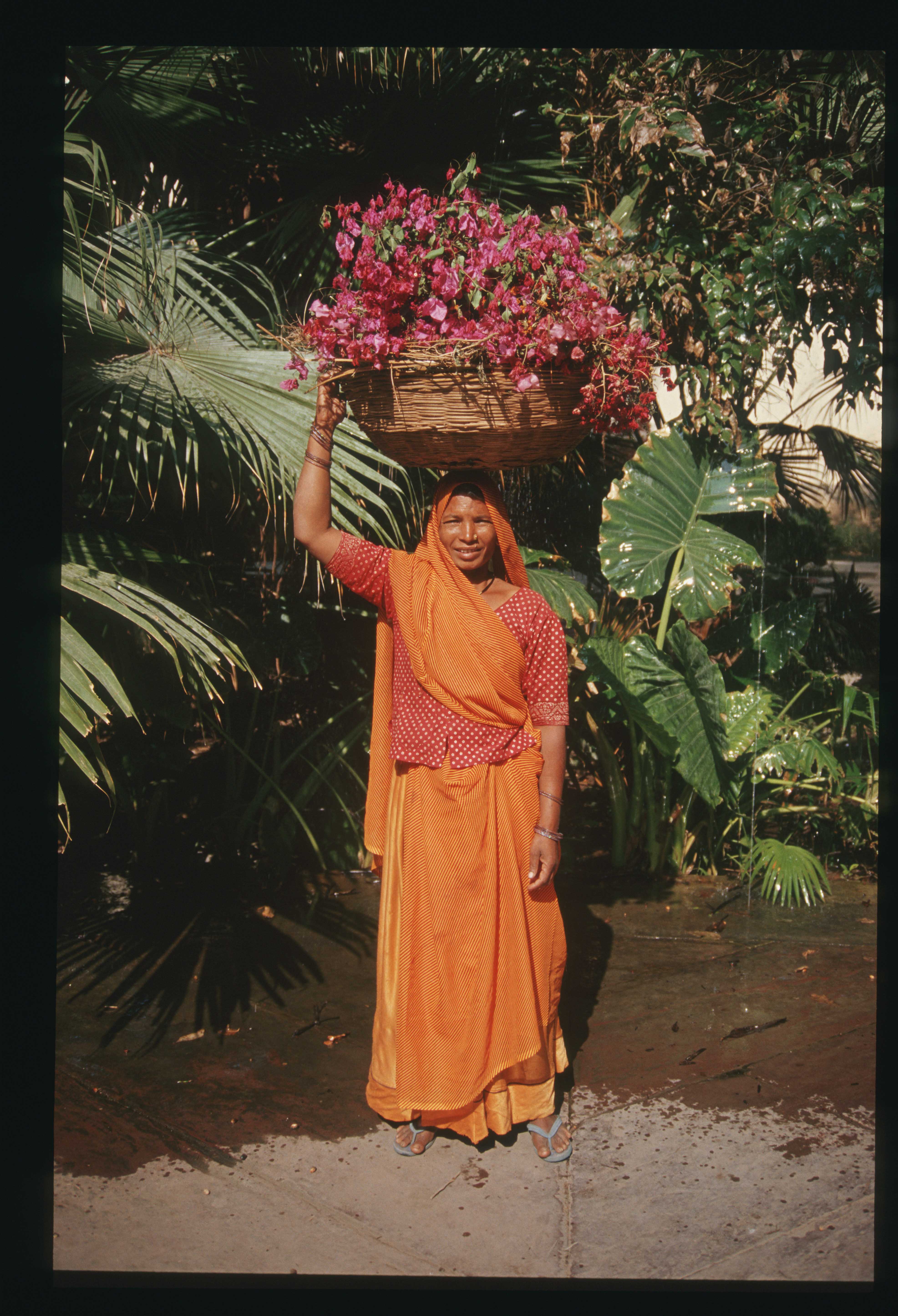 India - Venditrice di fiori